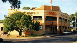 Royal Hotel Drouin - Accommodation Mt Buller