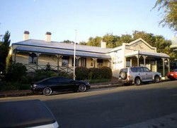 Earl Of Spencer Historic Inn - Accommodation Mt Buller 0