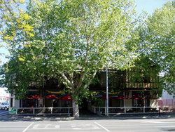 Flanagans Border Inn Hotel - Accommodation Mt Buller 2