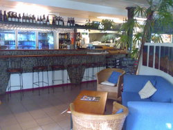 Clifton Capers Bar & Grill - Accommodation Mt Buller 3