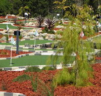 18 Hole Mini Golf - Club Husky - Accommodation Mt Buller