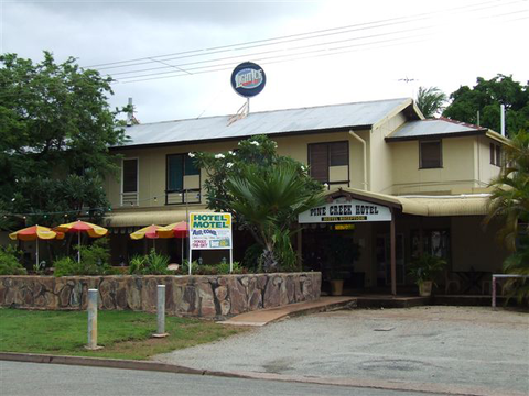 Pine Creek Hotel/Motel - Accommodation Mt Buller 0