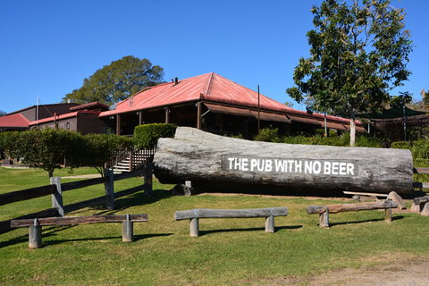 The Pub With No Beer - Accommodation Mt Buller 2