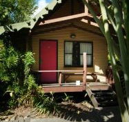 Magnum's Backpackers Bar - Accommodation Mt Buller