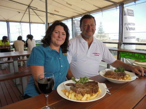 Zebra Crossing Bar & Bistro - Accommodation Mt Buller 1