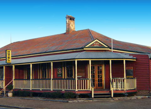 Maidenwell Hotel - Accommodation Mt Buller 0