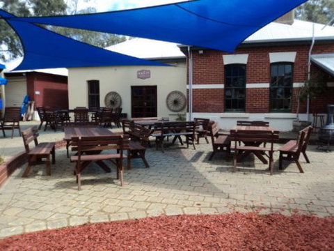 Grass Valley Tavern - Accommodation Mt Buller 3