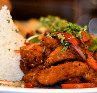 The Crown Hotel Motel