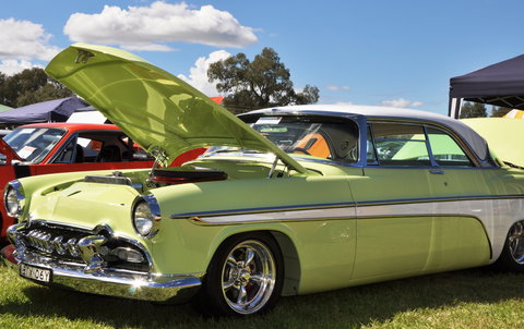 Chryslers On The Murray - Accommodation Mt Buller 1