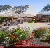 The Standpipe Golf Motor Inn - Accommodation Mt Buller