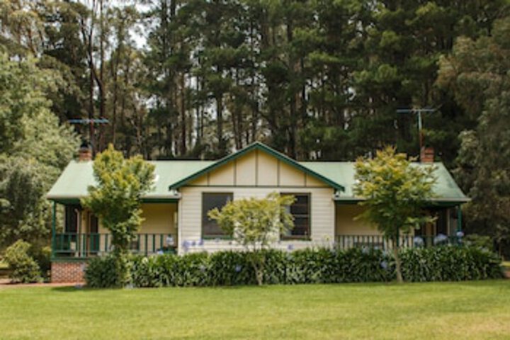 Guest House Cottage Bright VIC Accommodation Mt Buller