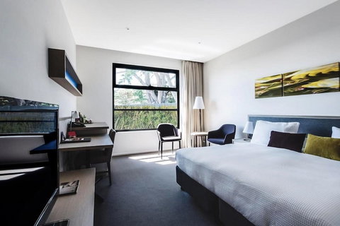 Flinders Hotel - Accommodation Mt Buller 6