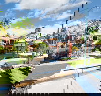 Tropical Queenslander - Accommodation Mt Buller