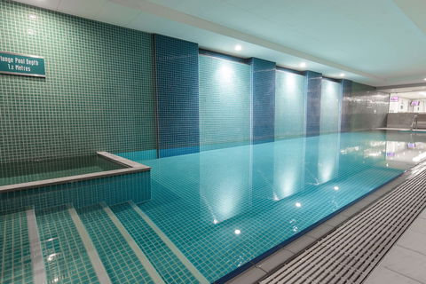 Oaks Glenelg Plaza Pier Suites - Accommodation Mt Buller 1