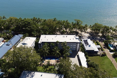 Agincourt Beachfront Apartments - Accommodation Mt Buller 3