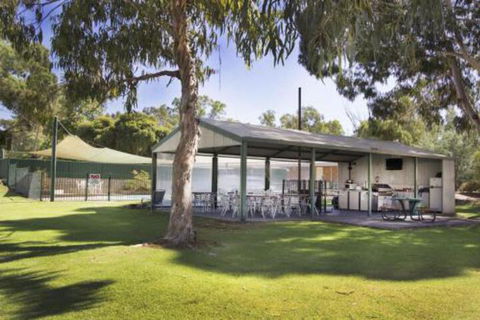 Early Settlers Motel Tocumwal - Accommodation Mt Buller 4