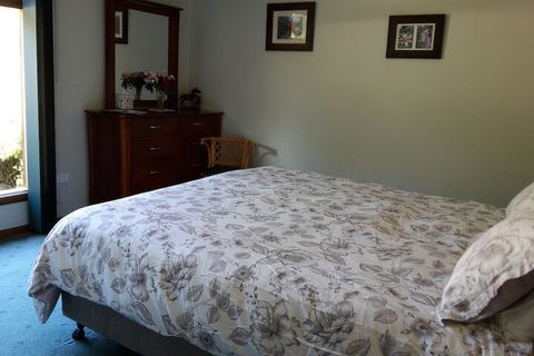 Eagles Roost Farmstay B & B - Accommodation Mt Buller 2