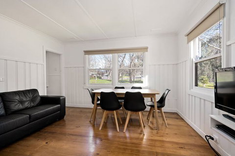 Bright Riverside Holiday Park - Accommodation Mt Buller 7