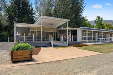 Bright Riverside Holiday Park - Accommodation Mt Buller 0