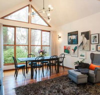 Artist on Everest - Accommodation Mt Buller