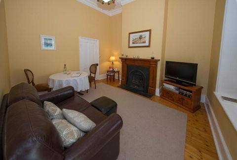 Yankalilla Bay Homestead - Accommodation Mt Buller 6