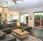 Decked Out at Bright - Accommodation Mt Buller