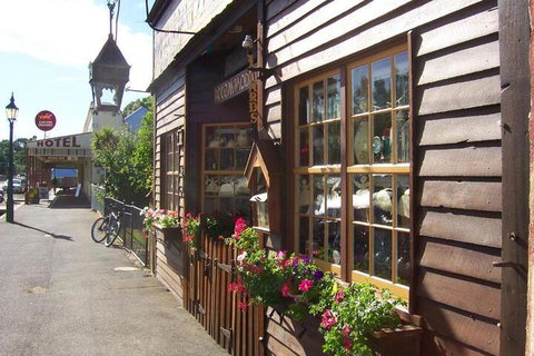 Madam Saddler On Fraser Clunes - Accommodation Mt Buller 5