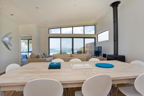 Earth Sea Sky - Accommodation Mt Buller 6