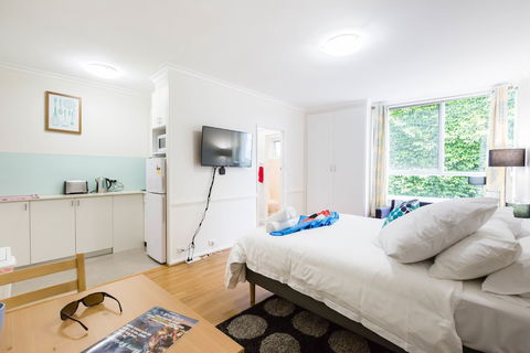 GENIE, 1BDR East Melbourne Studio - Accommodation Mt Buller 1