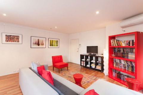 BENJAMIN, 2BDR Melbourne Apartment - Accommodation Mt Buller 0