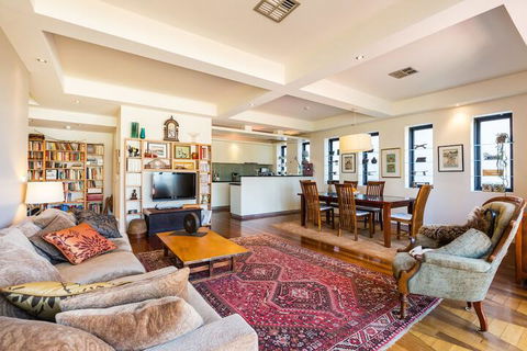 BELLE, 2BDR Melbourne Apartment - Accommodation Mt Buller 4