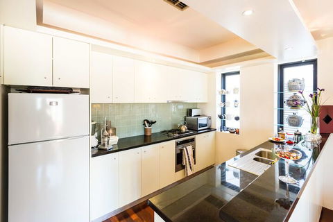 BELLE, 2BDR Melbourne Apartment - Accommodation Mt Buller 6