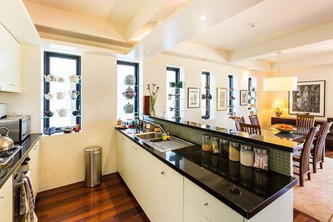 BELLE, 2BDR Melbourne Apartment - Accommodation Mt Buller 5