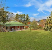 Alpine Mist - Spacious 5 bedroom home - Accommodation Mt Buller