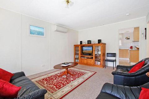 Delany Surprise Pet Friendly House - Accommodation Mt Buller 2