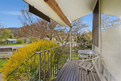 Delany Surprise Pet Friendly House - Accommodation Mt Buller 3