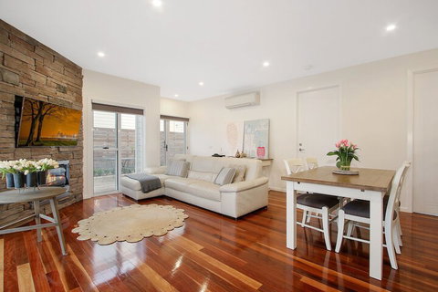 Beyond Bliss - Guesthouse 2 - Accommodation Mt Buller 3