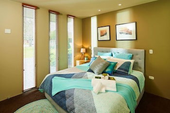 No.6 - Luxury Private Haven In The Heart Of Bright - Accommodation Mt Buller 6