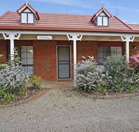 Oak Cottage - Tudor Village Unit 5 - Accommodation Mt Buller