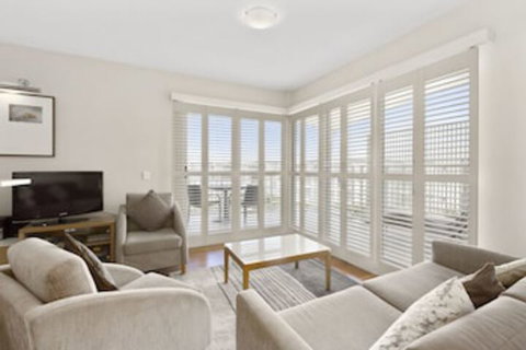 RESORT On The BEACH 4302 - Accommodation Mt buller 0