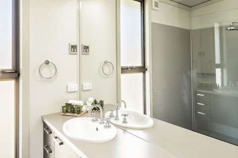 Ecocrackenback 9 'Sustainable Chalet Close To The Slopes.' - Accommodation Mt Buller 1