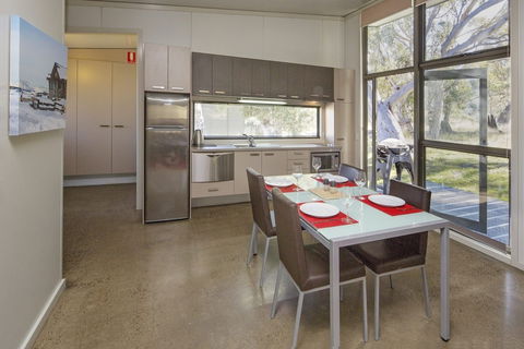 Ecocrackenback 9 'Sustainable Chalet Close To The Slopes.' - Accommodation Mt Buller 2