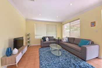 Redcliff Home Close To City & Airport - Accommodation Mt buller 2