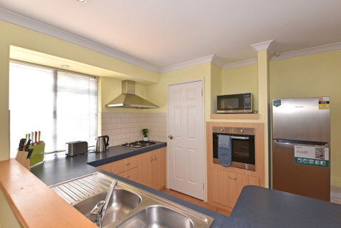 Redcliff Home Close To City & Airport - Accommodation Mt buller 3
