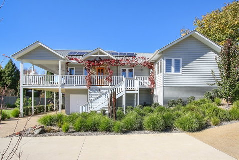 Autumn Home - Our Place At Bright - Accommodation Mt Buller 0