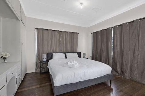 EJ Homes At The Entrance - Accommodation Mt Buller 6