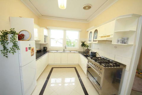 Baulkham Hills Beauty - Accommodation Mt Buller 5