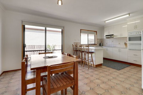 Lowes On The Lakes - Accommodation Mt Buller 5