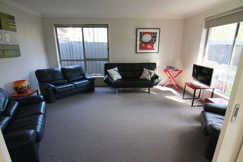 19 Georgian Court - Accommodation Mt Buller 7