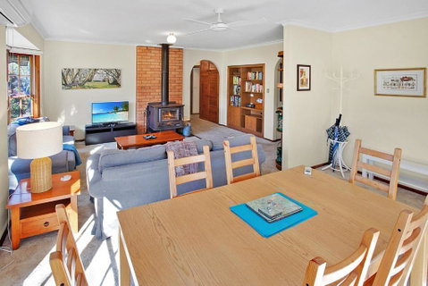 Bright River Cottage - Accommodation Mt Buller 2